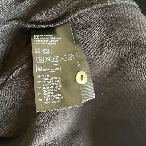 H&M Black Short-sleeved Top - Picture 4 of 4